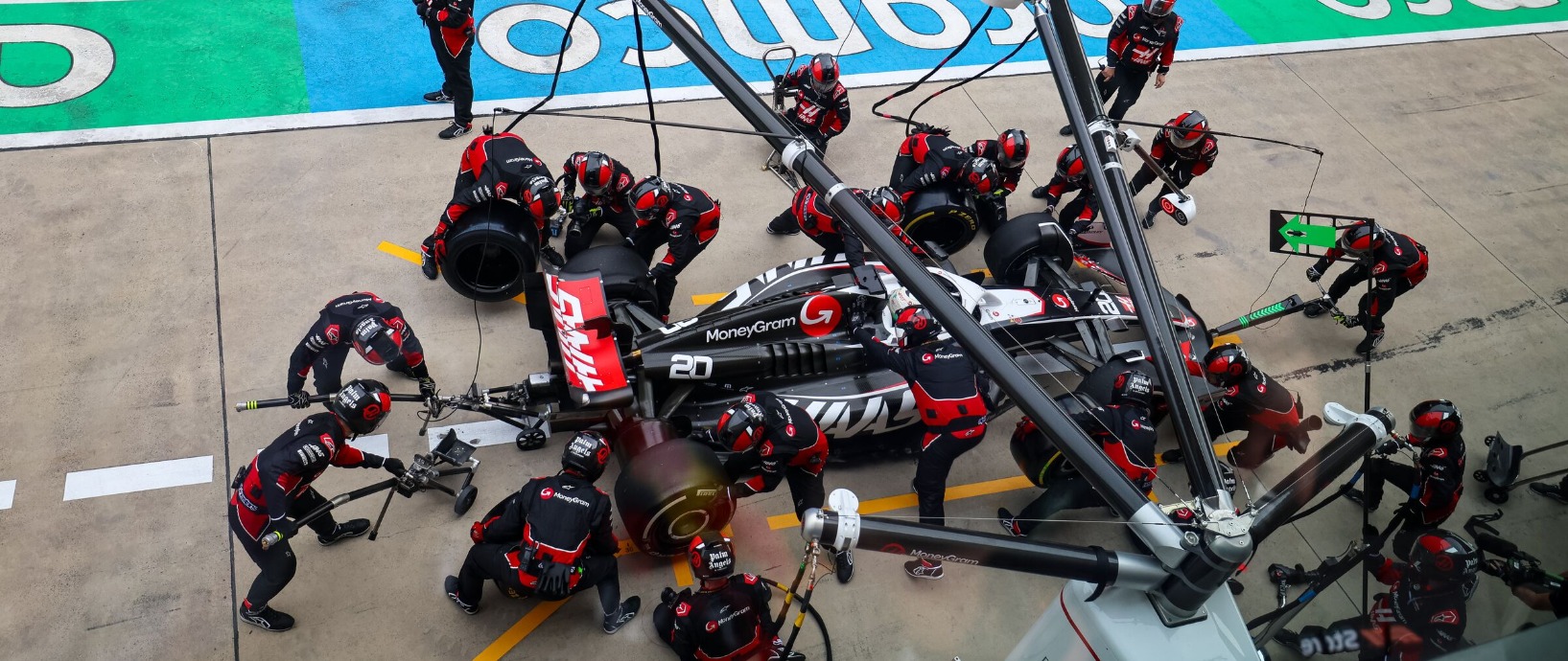 F1 Tag Heuer Grand Prix España 2026 - Experiencia Paddock Club 3-Days | MoneyGram Haas F1 Team Suite (Azul)