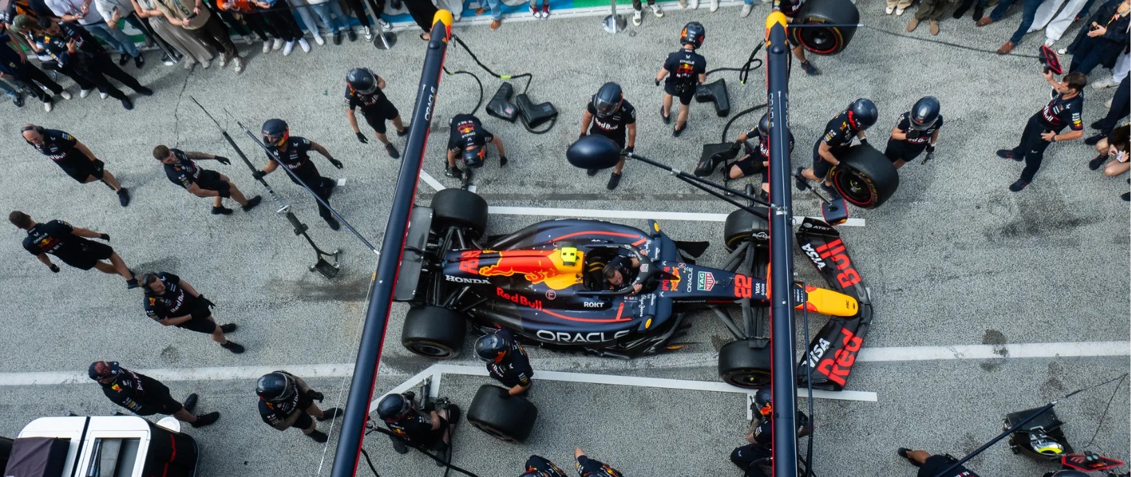 F1 Tag Heuer Grand Prix España 2026 - Experiencia Paddock Club 3-Days | Oracle Red Bull Racing Suite (Azul)